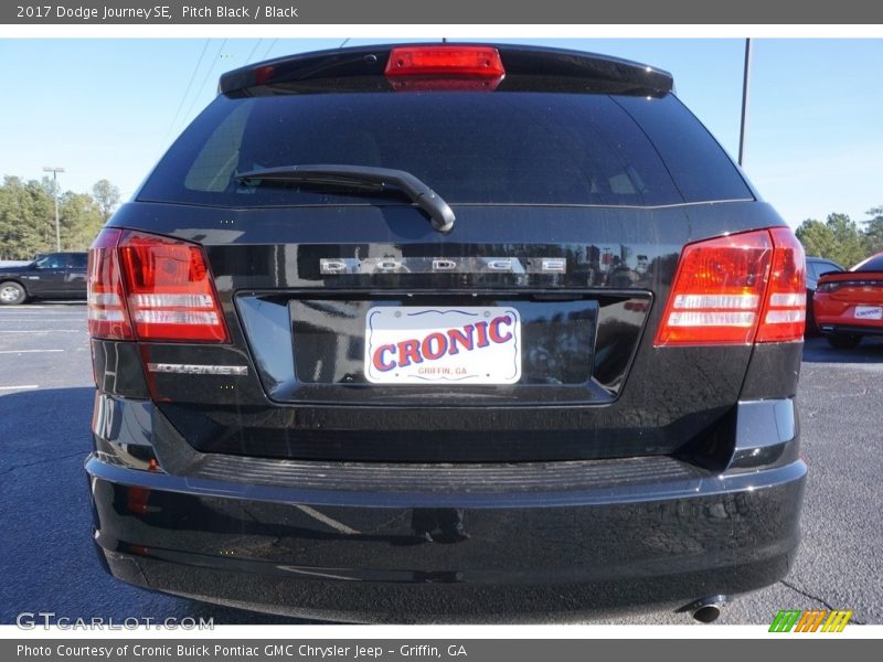 Pitch Black / Black 2017 Dodge Journey SE