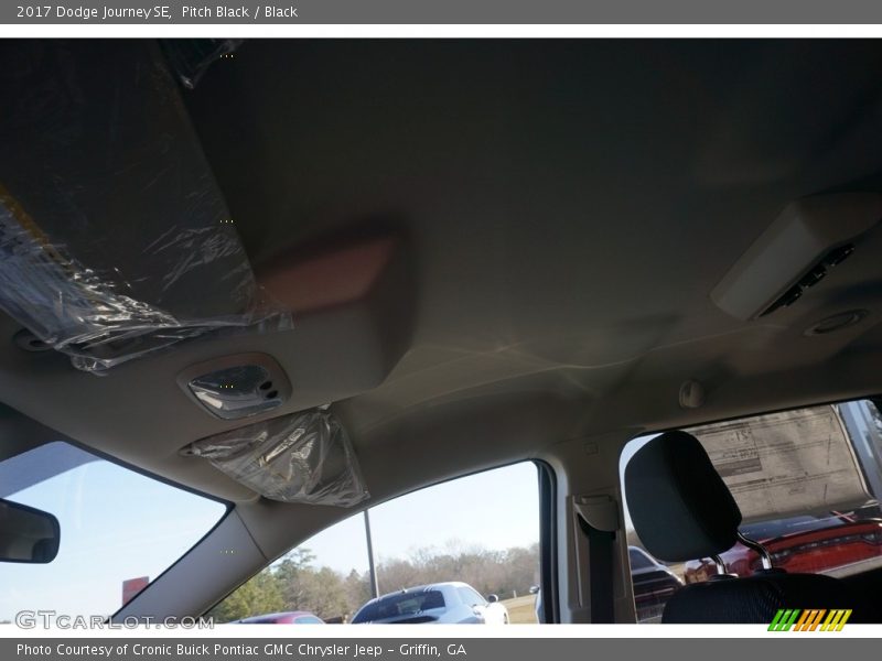 Pitch Black / Black 2017 Dodge Journey SE