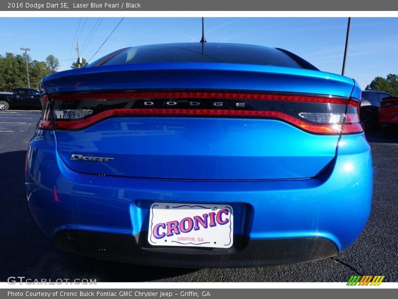 Laser Blue Pearl / Black 2016 Dodge Dart SE