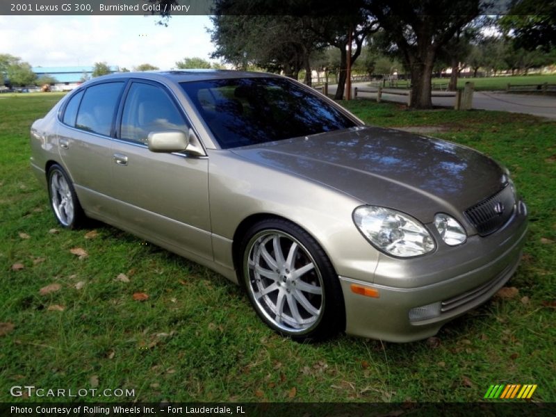 Front 3/4 View of 2001 GS 300