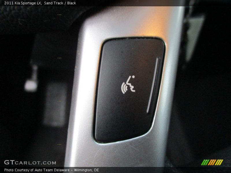 Sand Track / Black 2011 Kia Sportage LX