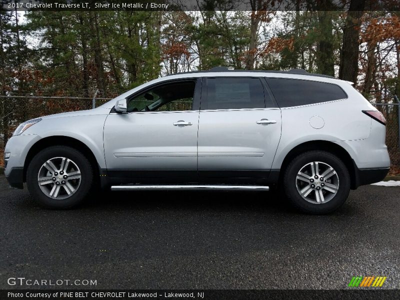 Silver Ice Metallic / Ebony 2017 Chevrolet Traverse LT