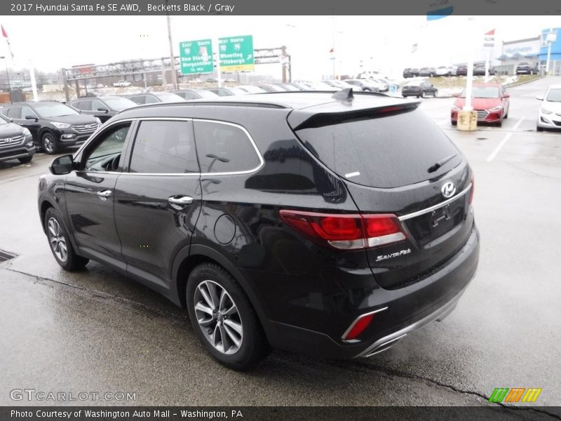 Becketts Black / Gray 2017 Hyundai Santa Fe SE AWD