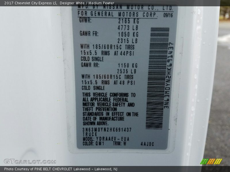 Designer White / Medium Pewter 2017 Chevrolet City Express LS