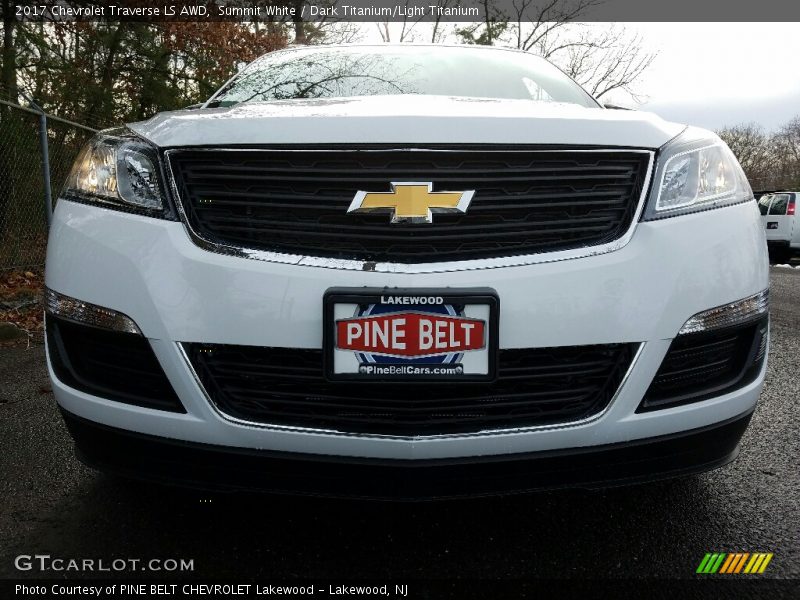 Summit White / Dark Titanium/Light Titanium 2017 Chevrolet Traverse LS AWD