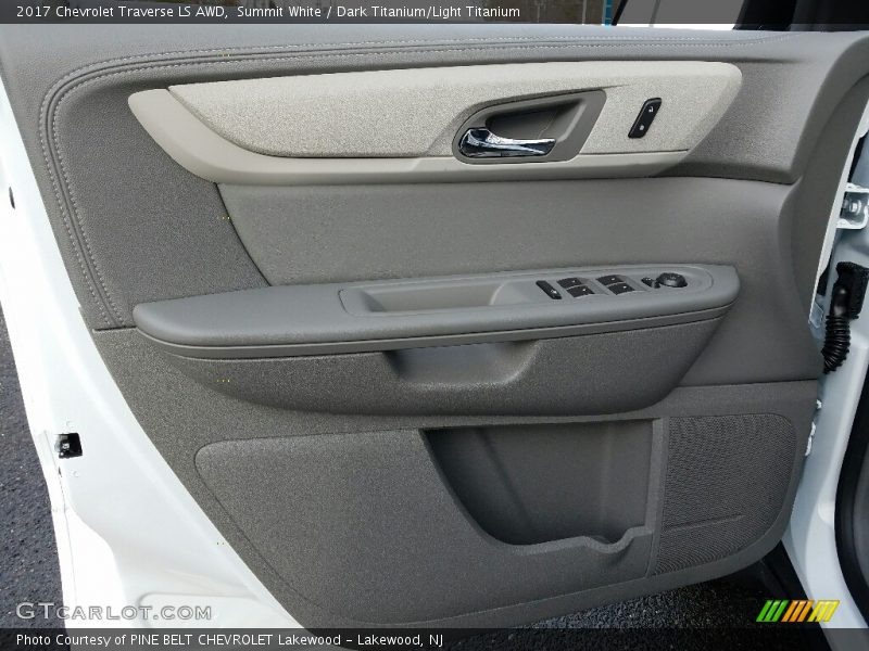 Summit White / Dark Titanium/Light Titanium 2017 Chevrolet Traverse LS AWD