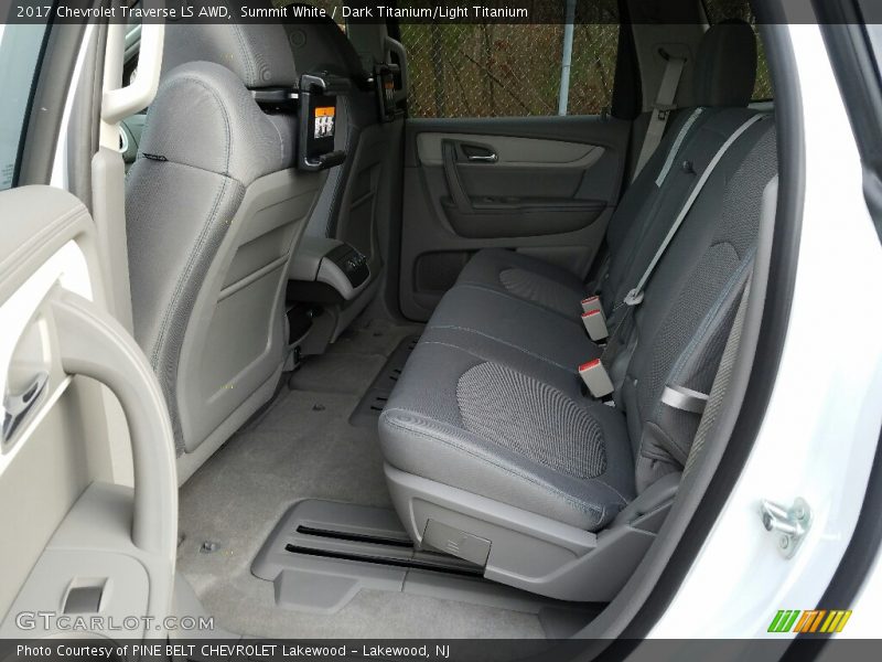 Summit White / Dark Titanium/Light Titanium 2017 Chevrolet Traverse LS AWD