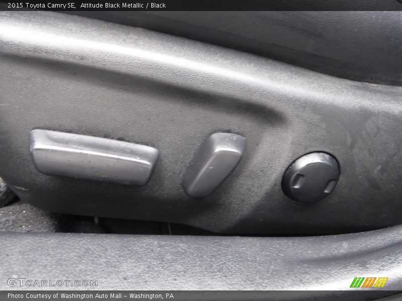 Attitude Black Metallic / Black 2015 Toyota Camry SE
