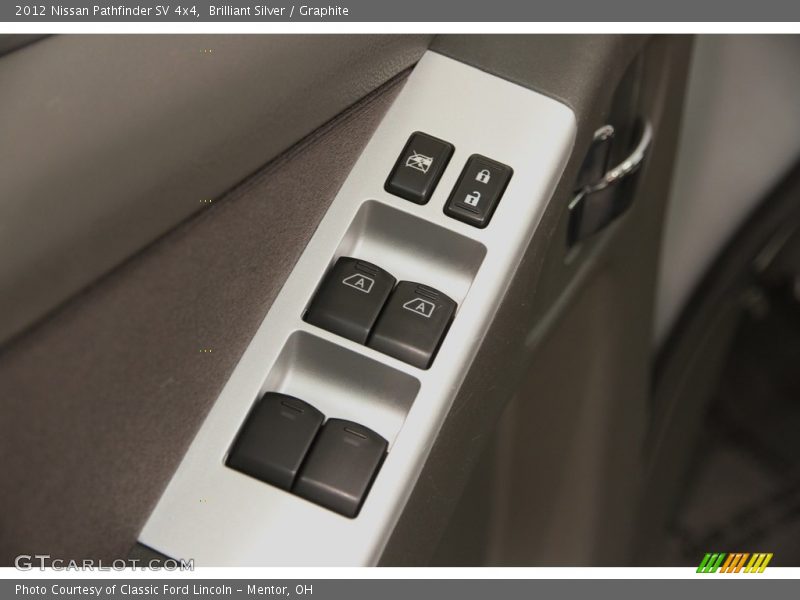 Brilliant Silver / Graphite 2012 Nissan Pathfinder SV 4x4