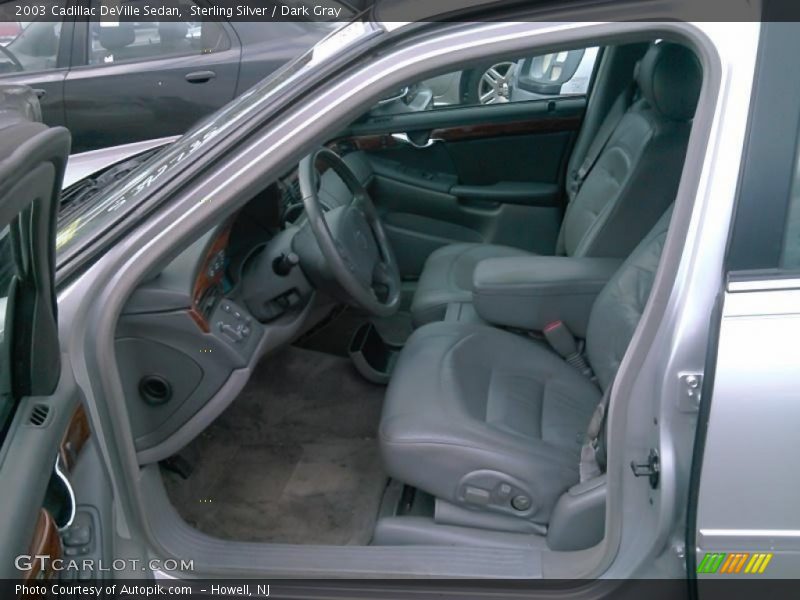 Sterling Silver / Dark Gray 2003 Cadillac DeVille Sedan