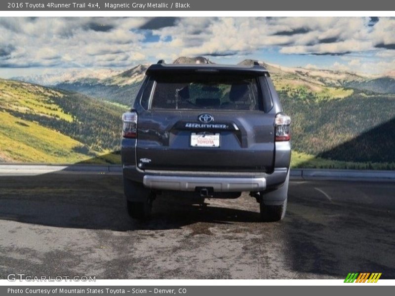 Magnetic Gray Metallic / Black 2016 Toyota 4Runner Trail 4x4