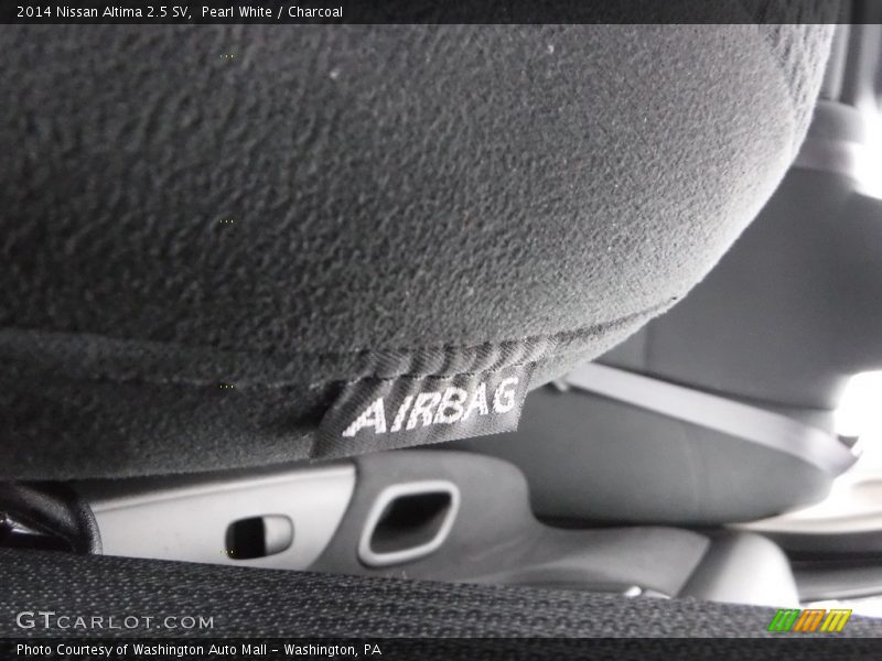 Pearl White / Charcoal 2014 Nissan Altima 2.5 SV