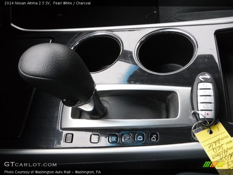 Pearl White / Charcoal 2014 Nissan Altima 2.5 SV