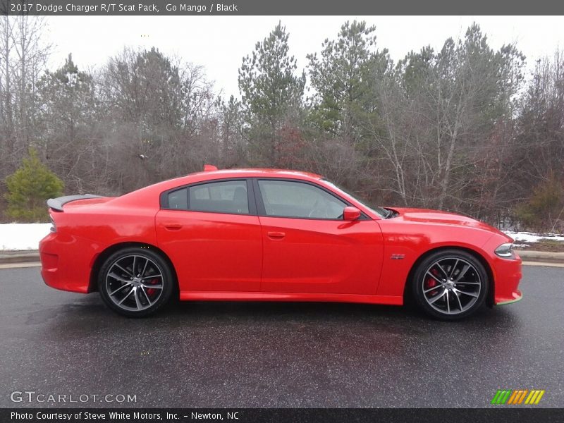 Go Mango / Black 2017 Dodge Charger R/T Scat Pack