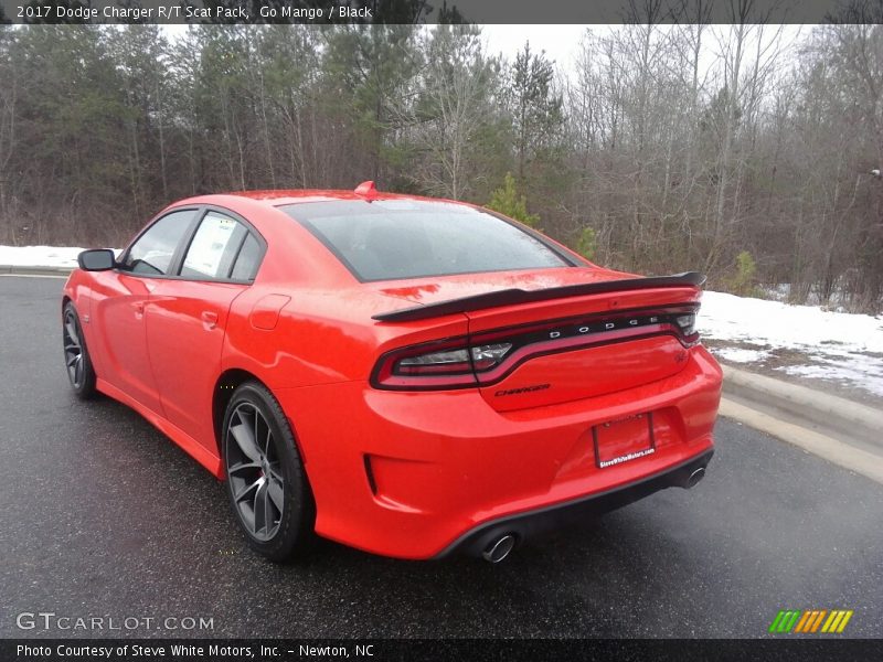 Go Mango / Black 2017 Dodge Charger R/T Scat Pack