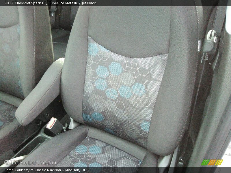 Silver Ice Metallic / Jet Black 2017 Chevrolet Spark LT