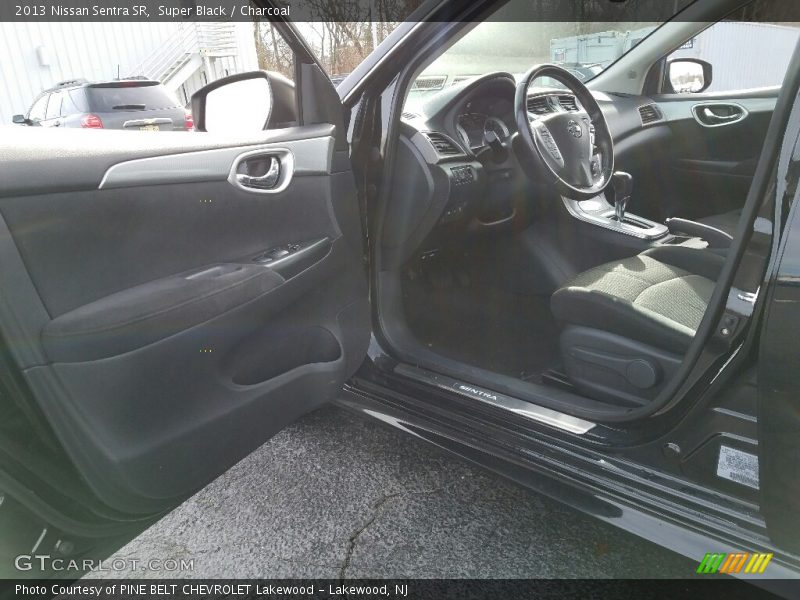 Super Black / Charcoal 2013 Nissan Sentra SR