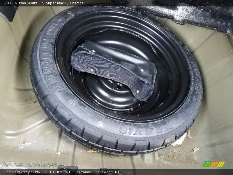 Super Black / Charcoal 2013 Nissan Sentra SR