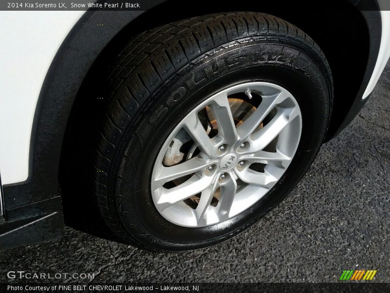 Snow White Pearl / Black 2014 Kia Sorento LX