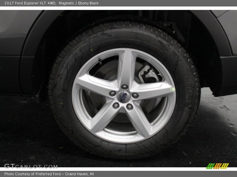 Magnetic / Ebony Black 2017 Ford Explorer XLT 4WD