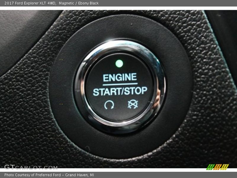 Magnetic / Ebony Black 2017 Ford Explorer XLT 4WD