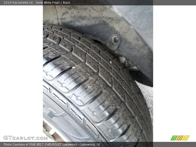 Snow White Pearl / Black 2014 Kia Sorento LX