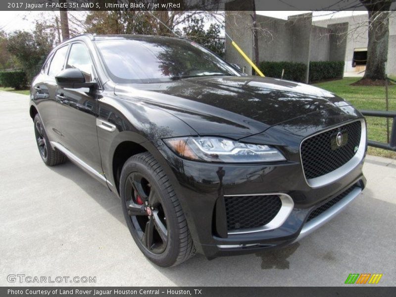 Front 3/4 View of 2017 F-PACE 35t AWD S