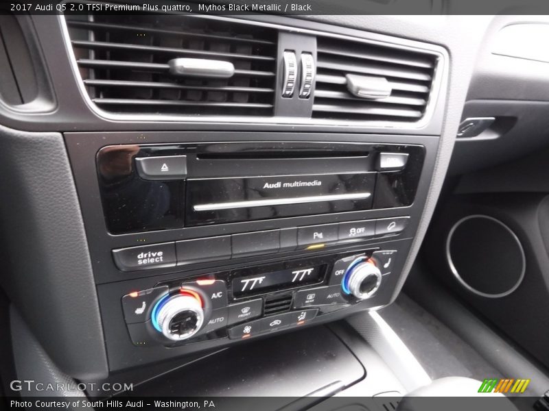 Mythos Black Metallic / Black 2017 Audi Q5 2.0 TFSI Premium Plus quattro