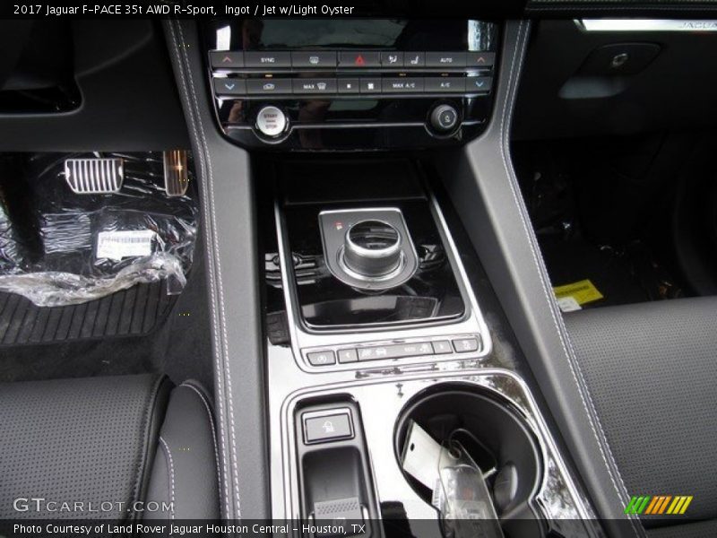 Ingot / Jet w/Light Oyster 2017 Jaguar F-PACE 35t AWD R-Sport