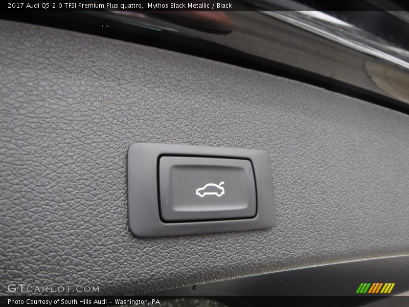 Mythos Black Metallic / Black 2017 Audi Q5 2.0 TFSI Premium Plus quattro