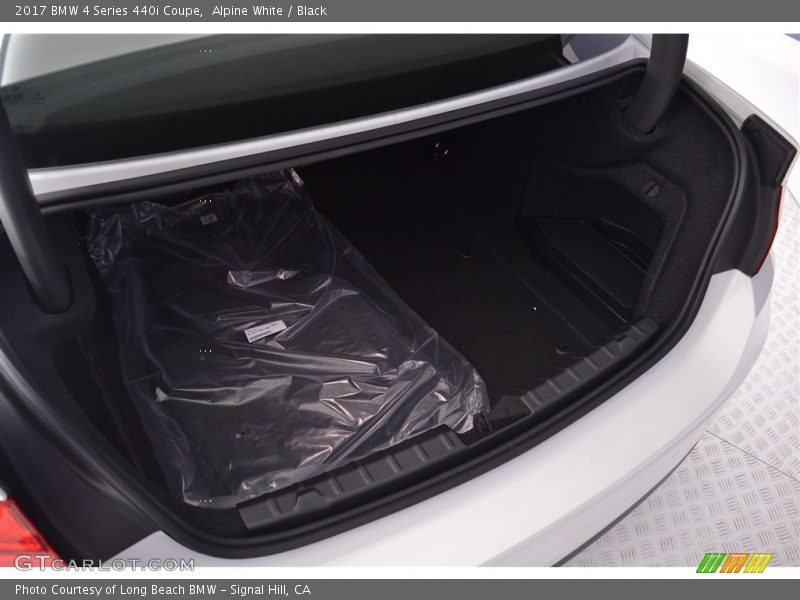 Alpine White / Black 2017 BMW 4 Series 440i Coupe