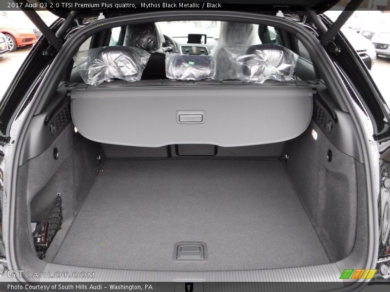Mythos Black Metallic / Black 2017 Audi Q3 2.0 TFSI Premium Plus quattro