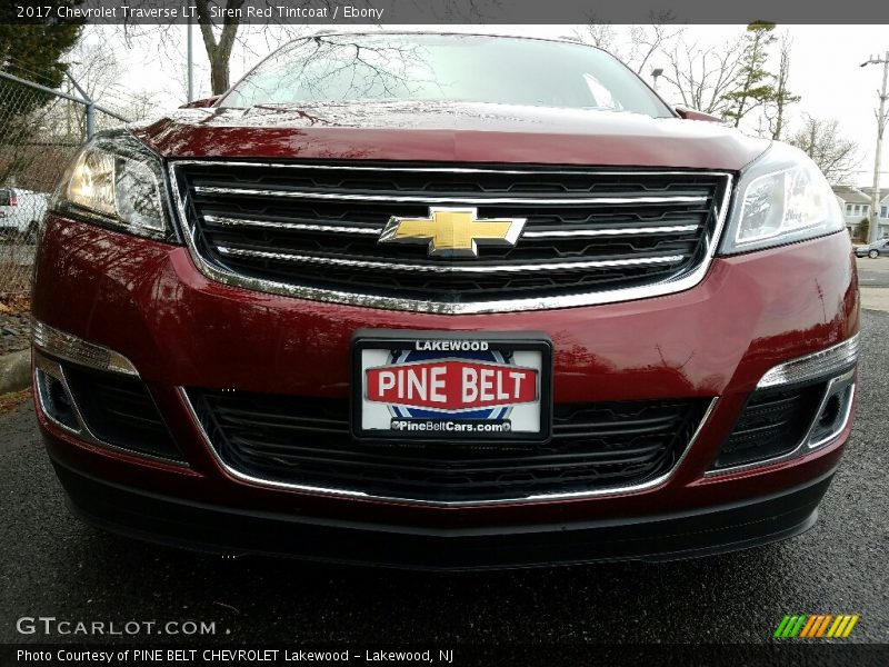 Siren Red Tintcoat / Ebony 2017 Chevrolet Traverse LT