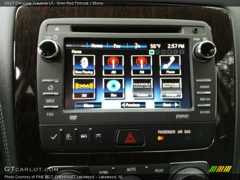 Siren Red Tintcoat / Ebony 2017 Chevrolet Traverse LT