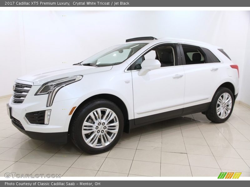 Crystal White Tricoat / Jet Black 2017 Cadillac XT5 Premium Luxury