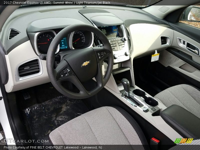 Summit White / Light Titanium/Jet Black 2017 Chevrolet Equinox LS AWD