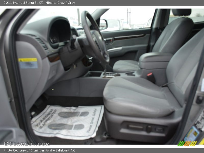 Mineral Gray / Gray 2011 Hyundai Santa Fe SE