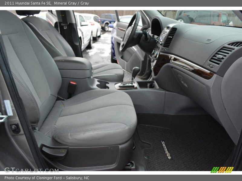 Mineral Gray / Gray 2011 Hyundai Santa Fe SE