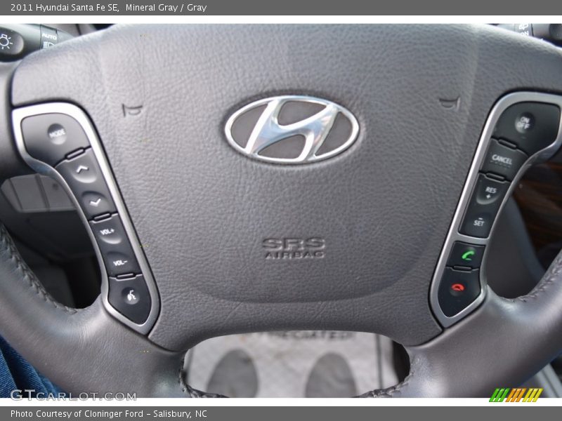 Mineral Gray / Gray 2011 Hyundai Santa Fe SE