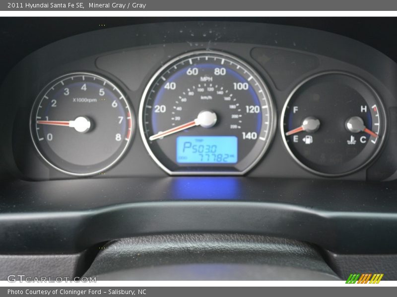 Mineral Gray / Gray 2011 Hyundai Santa Fe SE