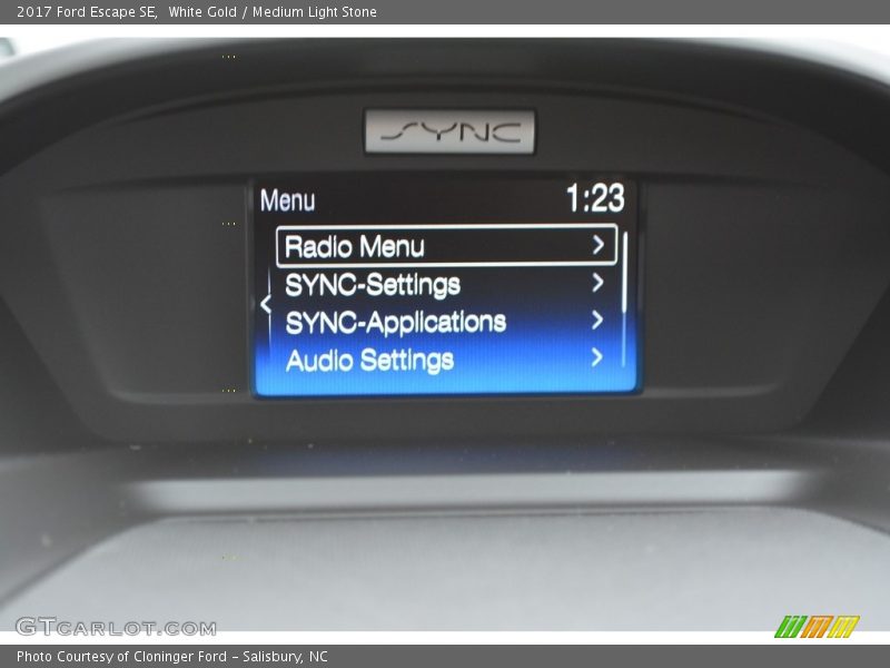 White Gold / Medium Light Stone 2017 Ford Escape SE