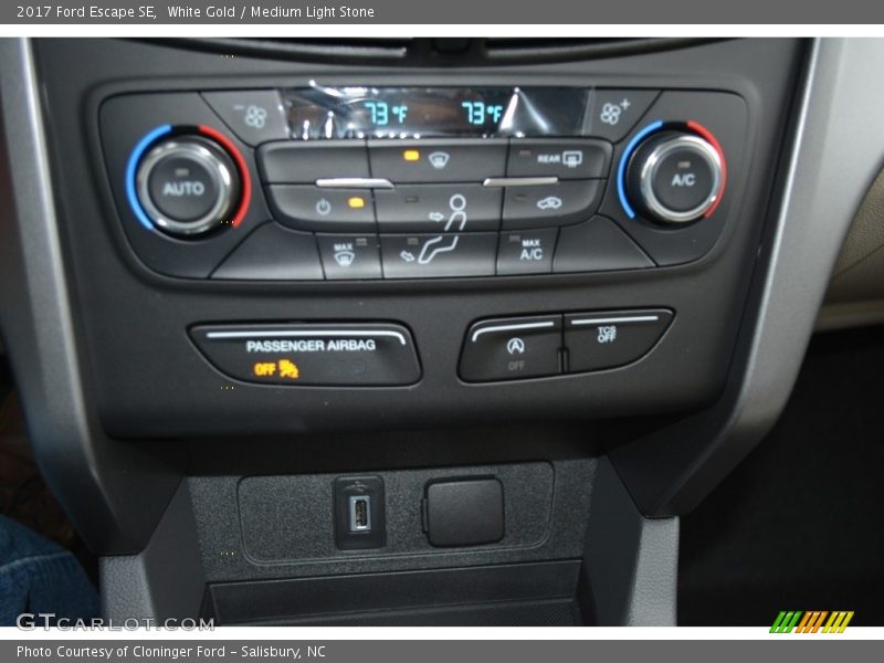 White Gold / Medium Light Stone 2017 Ford Escape SE