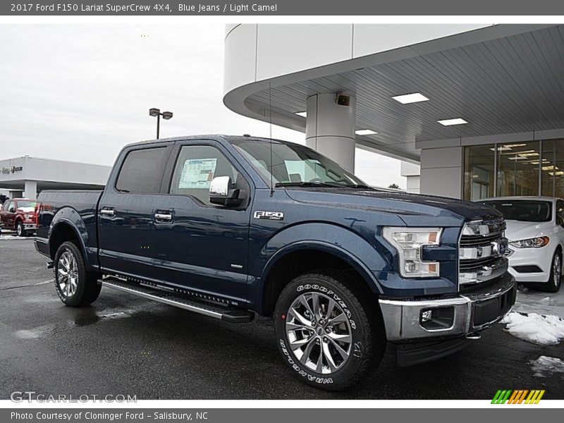 Front 3/4 View of 2017 F150 Lariat SuperCrew 4X4