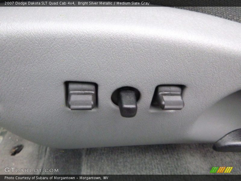 Bright Silver Metallic / Medium Slate Gray 2007 Dodge Dakota SLT Quad Cab 4x4