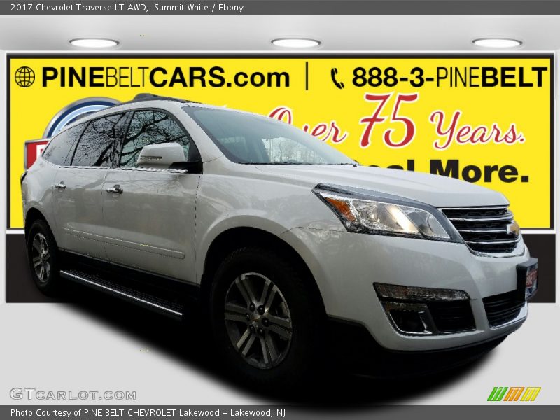 Summit White / Ebony 2017 Chevrolet Traverse LT AWD