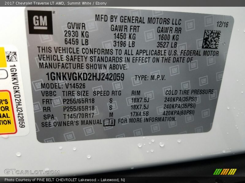 Summit White / Ebony 2017 Chevrolet Traverse LT AWD
