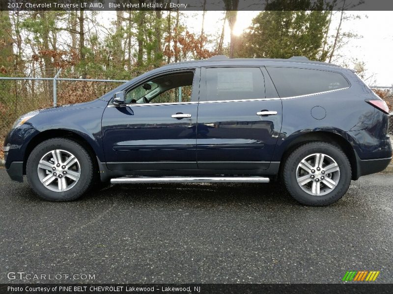 Blue Velvet Metallic / Ebony 2017 Chevrolet Traverse LT AWD