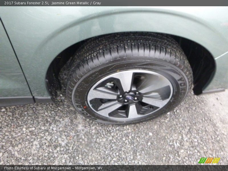 Jasmine Green Metallic / Gray 2017 Subaru Forester 2.5i