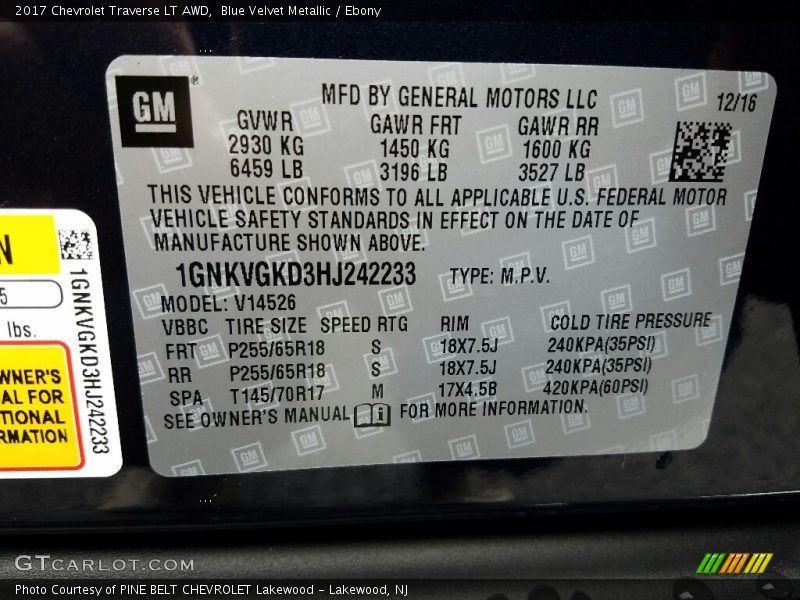 Blue Velvet Metallic / Ebony 2017 Chevrolet Traverse LT AWD