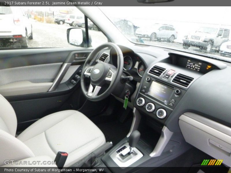 Jasmine Green Metallic / Gray 2017 Subaru Forester 2.5i